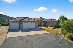 39475 Bruce Ln, Temecula, CA 92592 - Photo 6