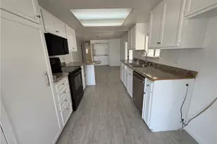 22895 Skylink Dr, Canyon Lake, CA 92587 - Photo 8