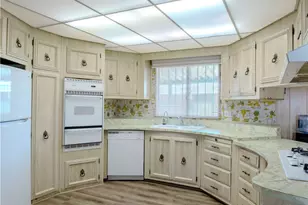 554 Castille, Hemet, CA 92543 - Photo 12