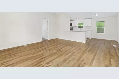 42580 E Benton, Hemet, CA 92544 - Photo 8