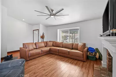 19250 Henshaw Court, Lake Elsinore, CA 92530 - Photo 14