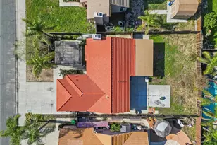 19250 Henshaw Ct, Lake Elsinore, CA 92530 - Photo 4