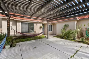 19250 Henshaw Ct, Lake Elsinore, CA 92530 - Photo 8