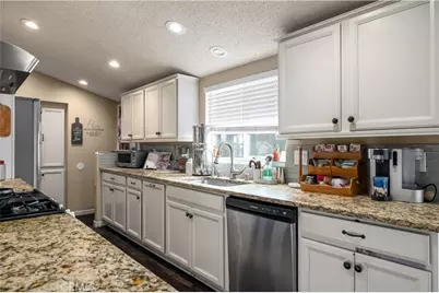 21825 Pitt Way, Wildomar, CA 92595 - Photo 12