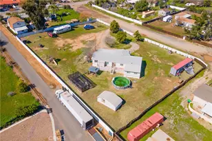 21825 Pitt Way, Wildomar, CA 92595 - Photo 2