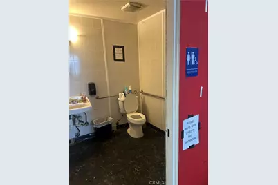 135 E Florida, Hemet, CA 92543 - Photo 12