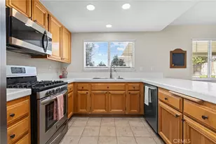 39495 Seven Oaks, Murrieta, CA 92562 - Photo 16