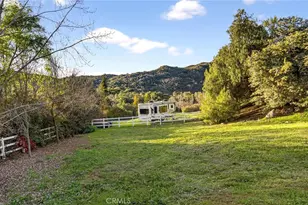 41275 Hacienda Dr, Murrieta, CA 92562 - Photo 50