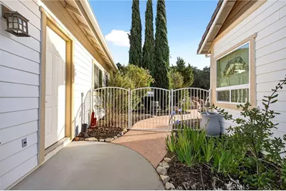 41275 Hacienda Drive, Murrieta, CA 92562 - Photo 40