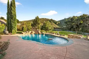 41275 Hacienda Dr, Murrieta, CA 92562 - Photo 44