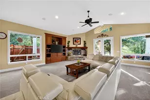 41275 Hacienda Dr, Murrieta, CA 92562 - Photo 14