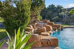 41275 Hacienda Dr, Murrieta, CA 92562 - Photo 56