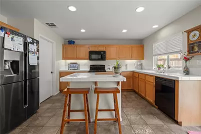 1218 N Larkspur Lane, Beaumont, CA 92223 - Photo 2