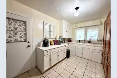 3005 11th Avenue, Los Angeles, CA 90018 - Photo 10