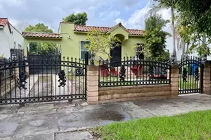 3005 11th Ave, Los Angeles, CA 90018 - Photo 2