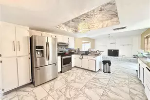 135 S Broadway St, Ridgecrest, CA 93555 - Photo 10