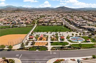 34712 Swan Valley Ct, Murrieta, CA 92563 - Photo 48