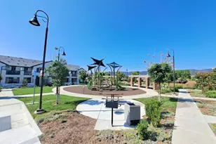 41987 Isadora, Murrieta, CA 92562 - Photo 4