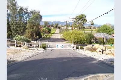 42540 Brix, Hemet, CA 92544 - Photo 18