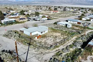 13621 Cedar St, Trona, CA 93562 - Photo 6