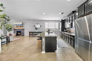 37521 Coffeeberry Ct, Murrieta, CA 92563 - Photo 6