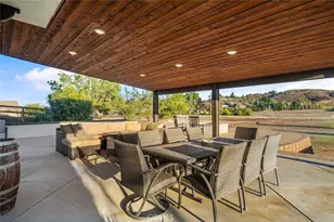 39550 Calle De Companero, Murrieta, CA 92562 - Photo 38