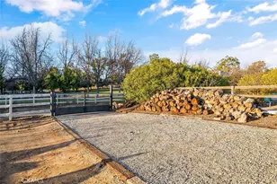 39550 Calle De Companero, Murrieta, CA 92562 - Photo 44