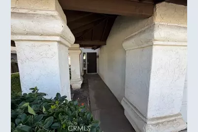 25455 Knollwood Drive, Murrieta, CA 92563 - Photo 4