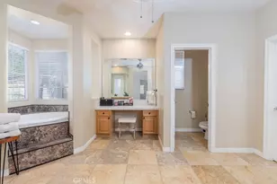 63 Volta Del Tintori, Lake Elsinore, CA 92532 - Photo 16