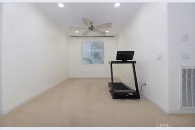 63 Volta Del Tintori, Lake Elsinore, CA 92532 - Photo 16