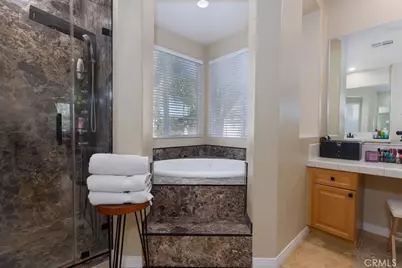 63 Volta Del Tintori, Lake Elsinore, CA 92532 - Photo 18