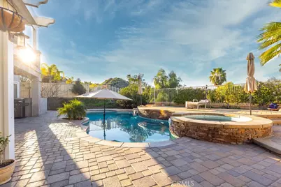 63 Volta Del Tintori, Lake Elsinore, CA 92532 - Photo 2