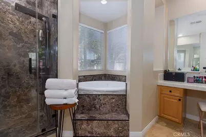 63 Volta Del Tintori, Lake Elsinore, CA 92532 - Photo 18