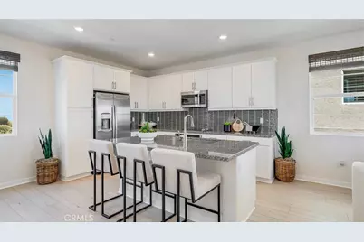 2618 E Hyde Paseo, Ontario, CA 91762 - Photo 2