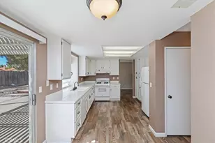 27025 Rock Bluff, Temecula, CA 92591 - Photo 14