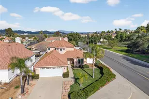 22951 Joaquin Ridge Dr, Murrieta, CA 92562 - Photo 30