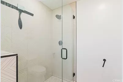 5651 Magnolia Avenue, Rialto, CA 92377 - Photo 22