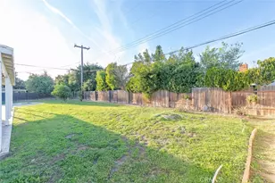 5651 Magnolia Ave, Rialto, CA 92377 - Photo 30