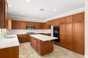 23490 Karen Pl, Murrieta, CA 92562 - Photo 16