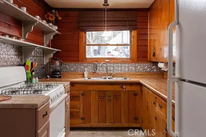 301 E Barker Boulevard, Big Bear City, CA 92314 - Photo 18