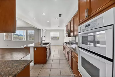 1819 Overland Court, Hemet, CA 92545 - Photo 16