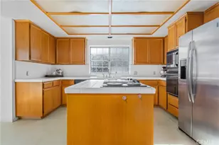 22811 Cove View, Canyon Lake, CA 92587 - Photo 14