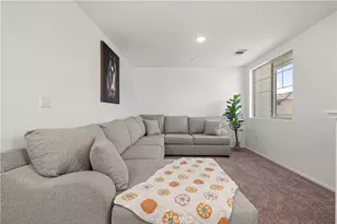 29562 Winterstorm Ct, Winchester, CA 92596 - Photo 16