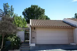 2216 El Capitan Dr, Riverside, CA 92506 - Photo 2