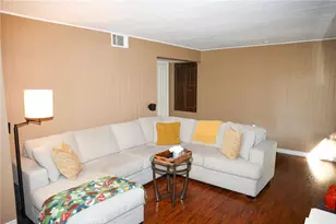 2216 El Capitan Dr, Riverside, CA 92506 - Photo 4