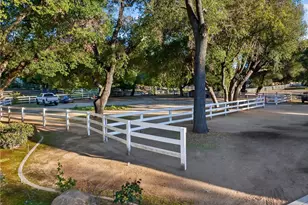 40833 Calle Bandido, Murrieta, CA 92562 - Photo 4