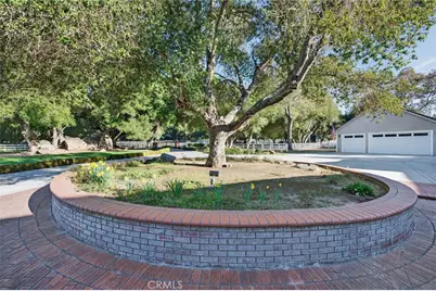 40833 Calle Bandido, Murrieta, CA 92562 - Photo 12