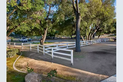 40833 Calle Bandido, Murrieta, CA 92562 - Photo 6