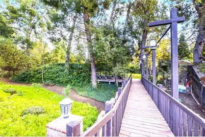 16280 Whispering Spur Street, Riverside, CA 92504 - Photo 20