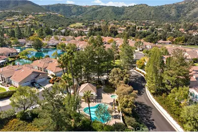 38574 Lochinvar Court, Murrieta, CA 92562 - Photo 38